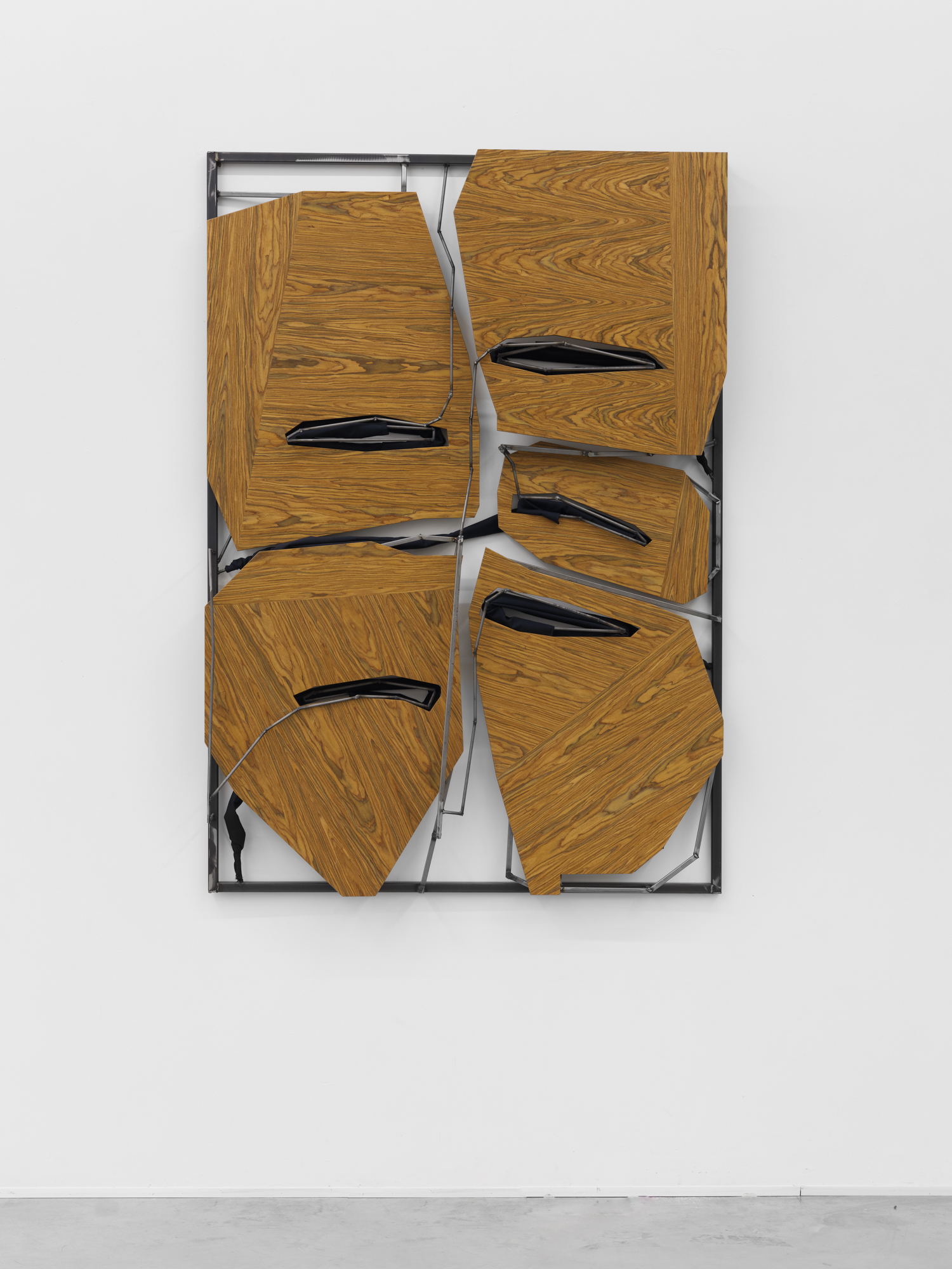Indrikis Gelzis, project: What Stays When the Shape Leaves Knot (Thumbnail)